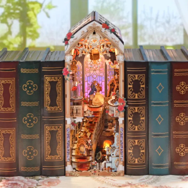 Beast and Beauty book nook kit β detail view 4