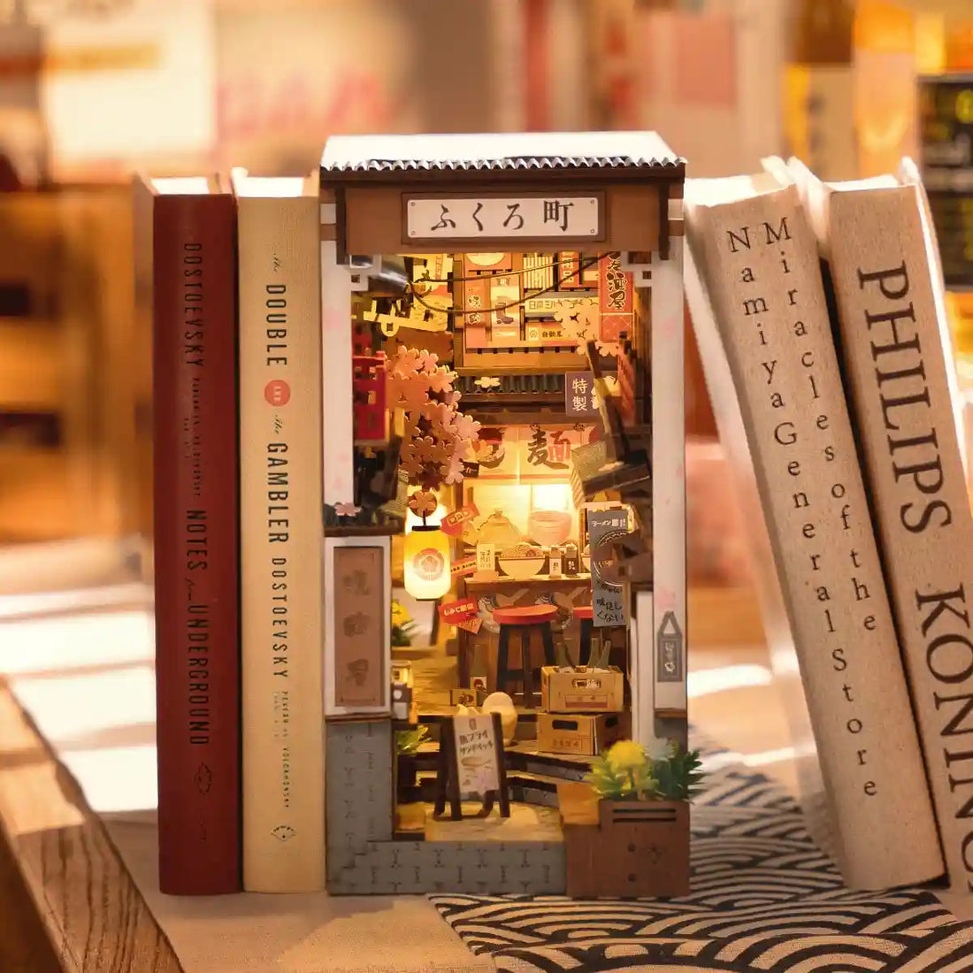 Sakura Wine Alley book nook kit – detail view 5