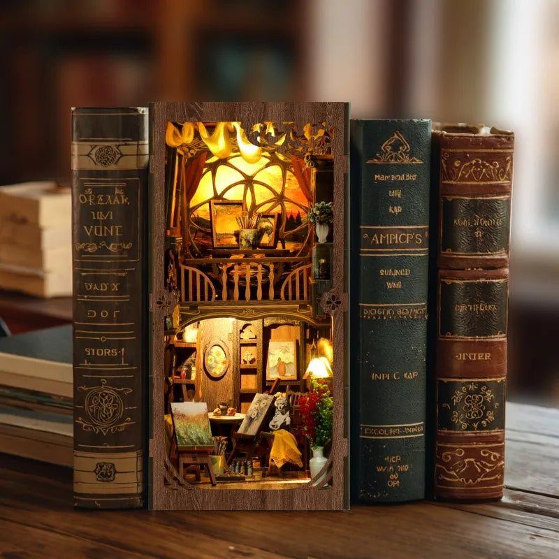 Book Nook - A World Within The Frame