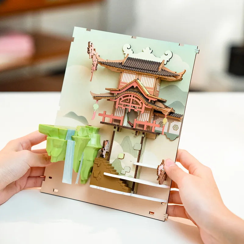 Book Nook - Falling Sakura | TGB05