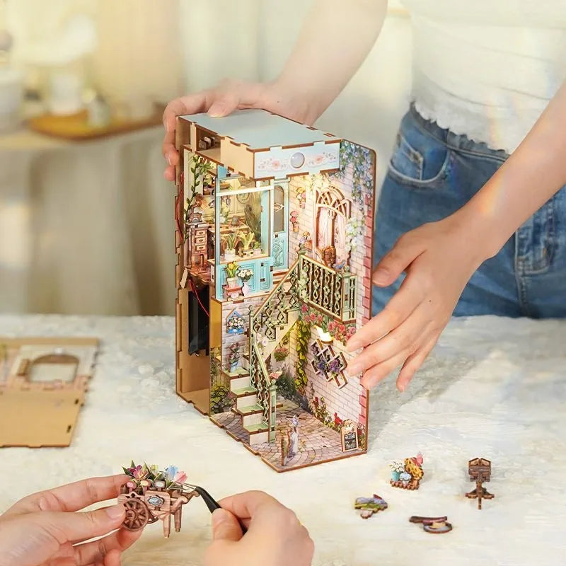 Flower Shop Book Nook Kit – DIY Two-Storey Florist