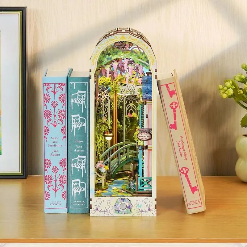 Book Nook - Giverny Garden