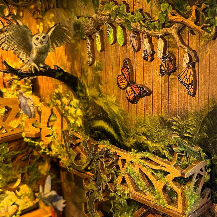 Book Nook - Insect Story