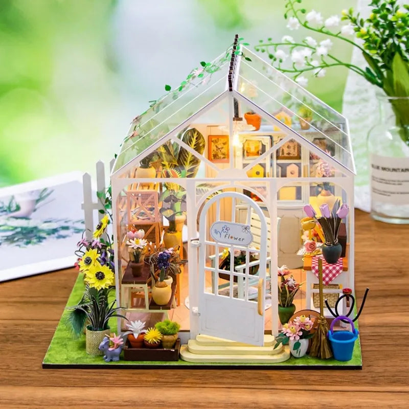 Miniature House - Sunshine Flower
