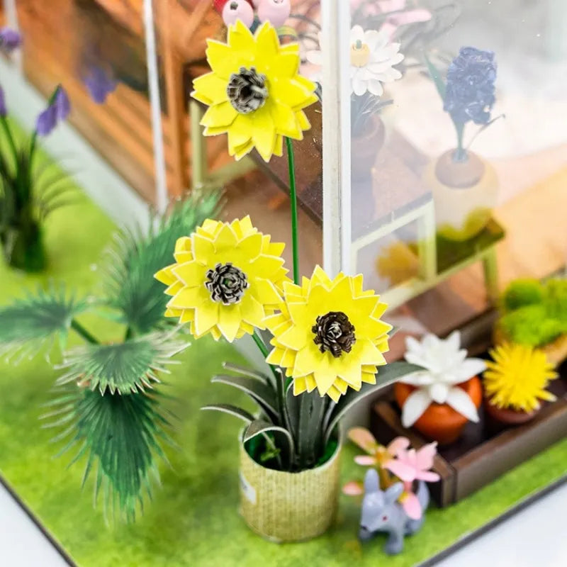 Miniature House - Sunshine Flower