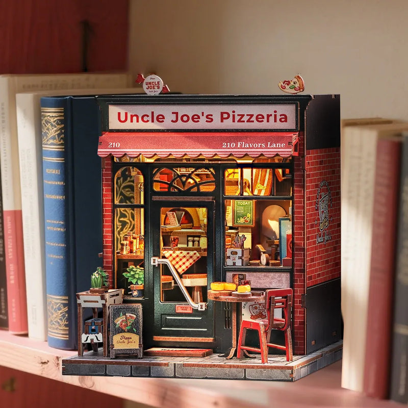 Uncle Joe's Pizzeria Miniature House Kit – DIY Retro New York Pizzeria