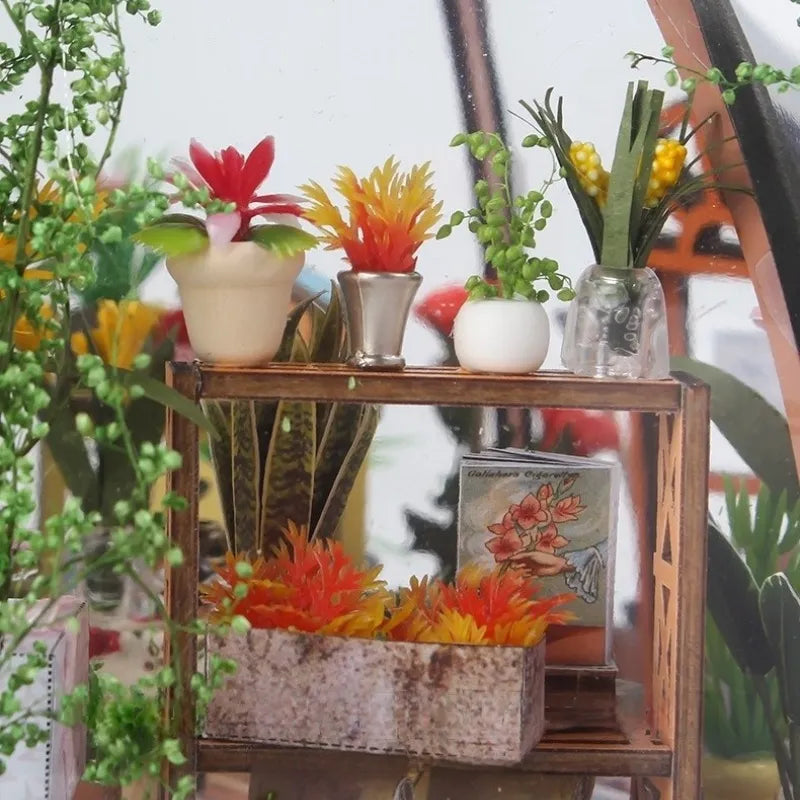 Miniature House - Starry Sky Flower House